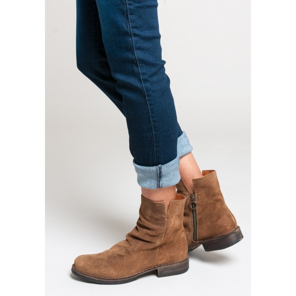 Fiorentini + Baker Elf Suede Ankle Boots Size 37 7 Brown Slouchy Zip Moto Boho